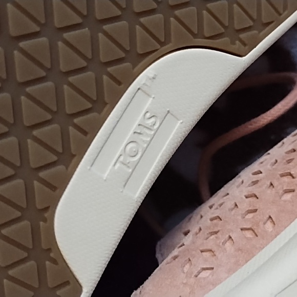 Tom's Perforated Mauve Suede Shoes - Picture 5 of 7